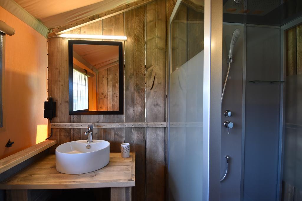 Hotel Glamping Aan De Vleterbeke Vleteren Exterior foto